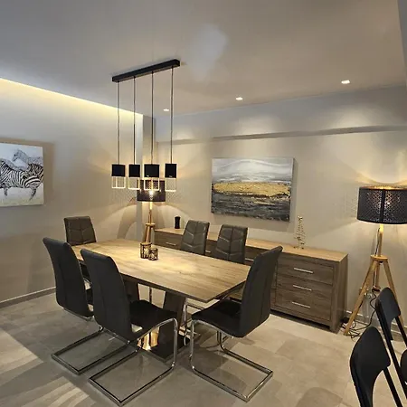 Apartment Executive Retreat