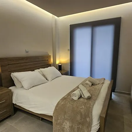 Apartment Executive Retreat *